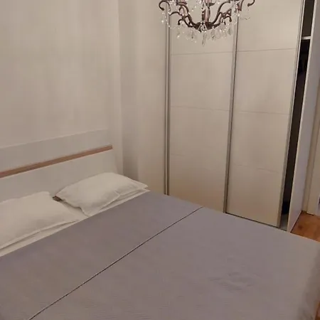 Zen Apartment *